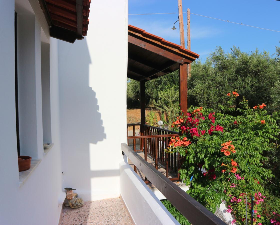 Oliaria Apartments ปลาเตเนียส ภายนอก รูปภาพ