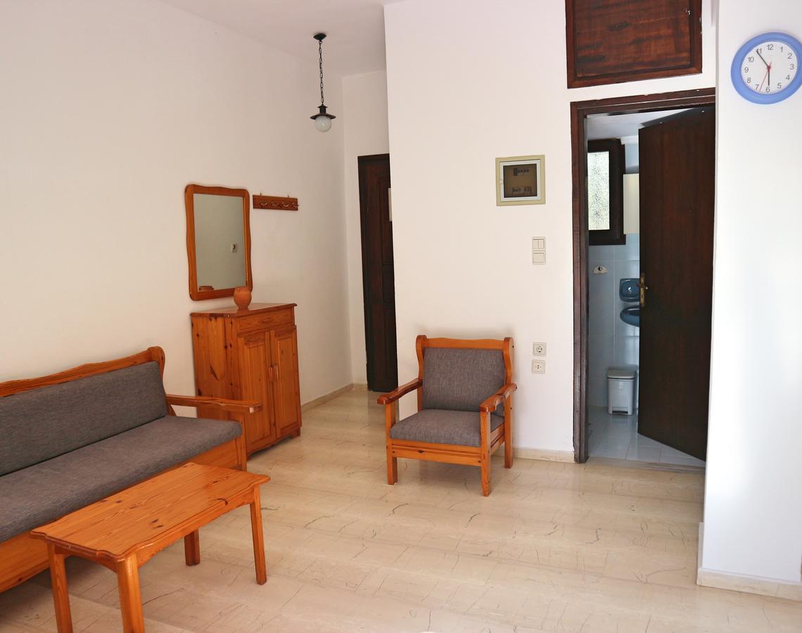 Oliaria Apartments ปลาเตเนียส ภายนอก รูปภาพ